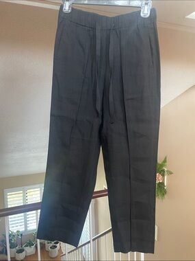 Babaton Black Drawstring Capris